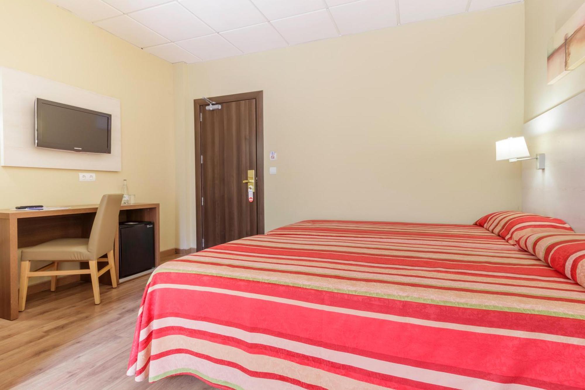 Hotel Best Siroco Benalmadena Bagian luar foto