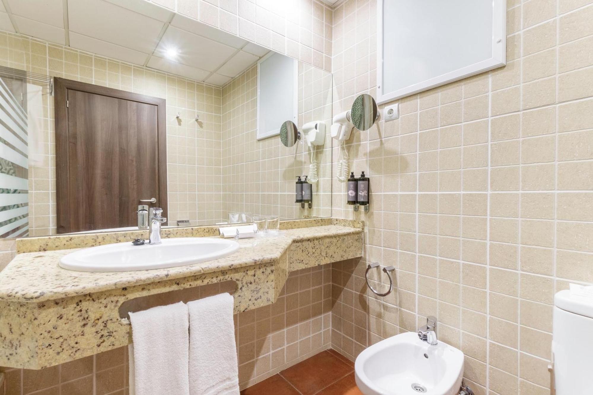 Hotel Best Siroco Benalmadena Bagian luar foto